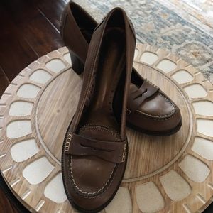 Michelle D leather heeled penny loafers